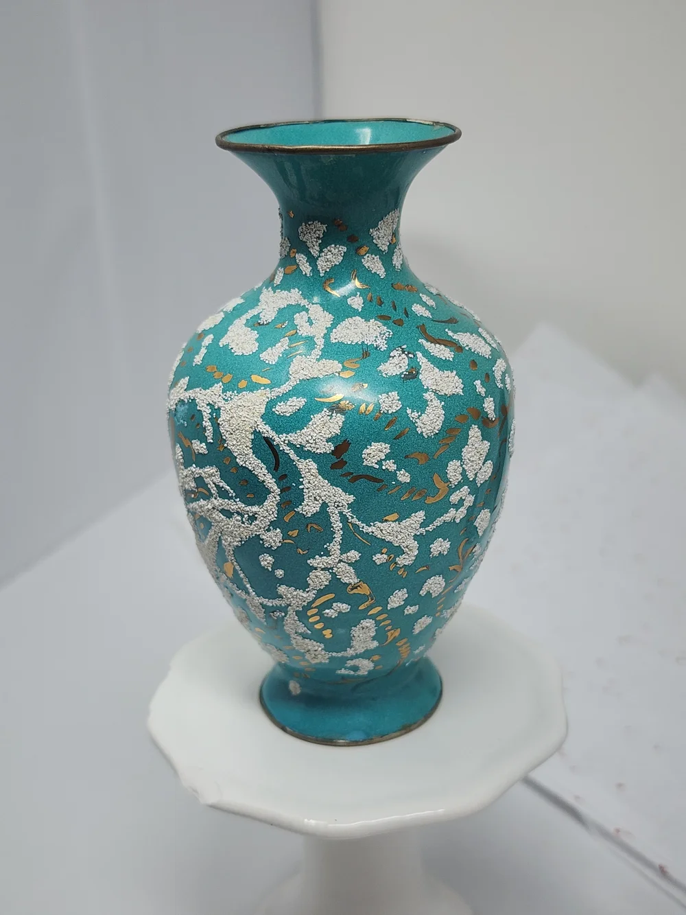 Turquoise Decorative Floral Cloisonne-Style Vase